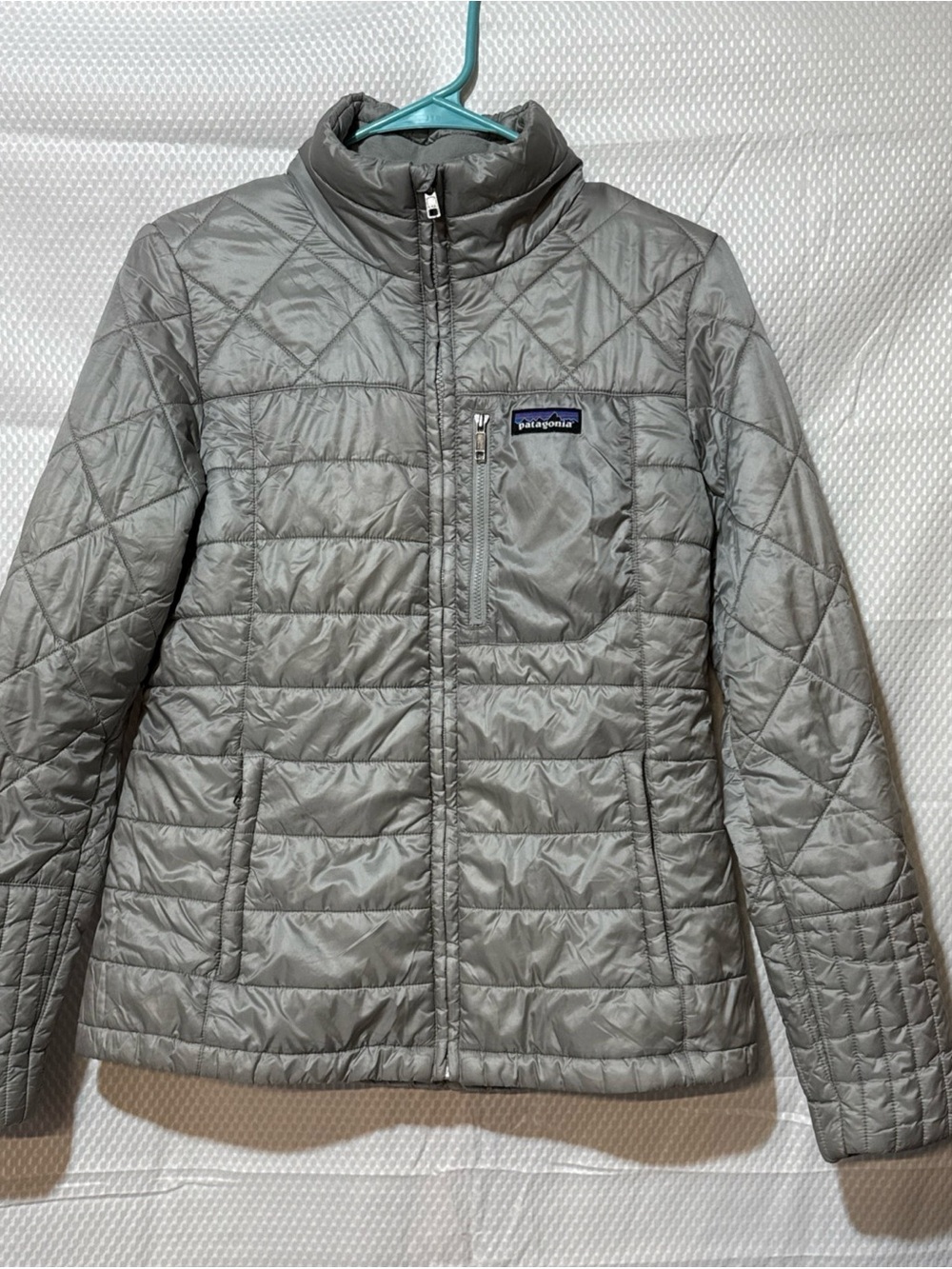 Patagonia Women's Radalie Quilted Jacket Gray S Lightweight Lined Full Zip 27690